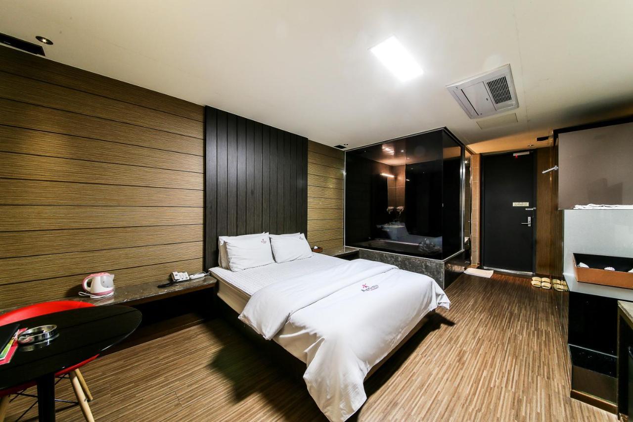 Gyeongju Arrietty Motel Exterior foto