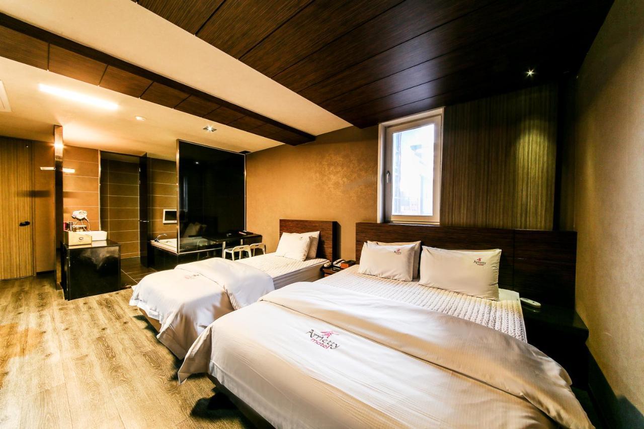 Gyeongju Arrietty Motel Exterior foto